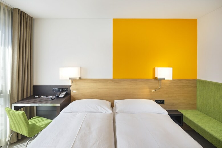 Hotel Z�ri By Fassbind