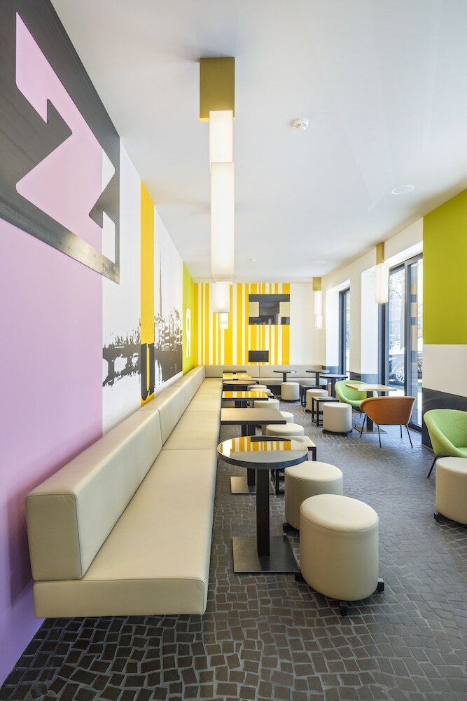 Hotel Z�ri By Fassbind