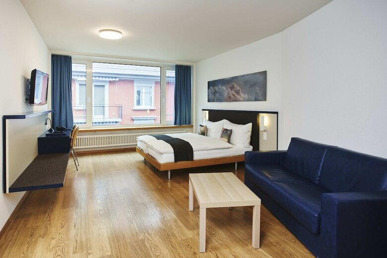 Hotel Bristol