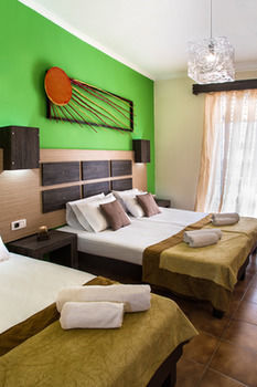 Acapulco Marinos Apartments