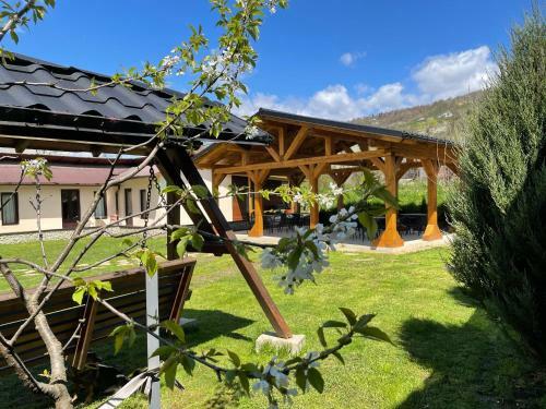 Hostal Gama Restaurant Cazare
