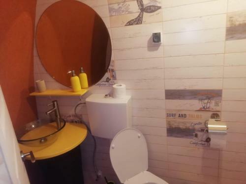 Hostal Domurile Din Z?rne?ti