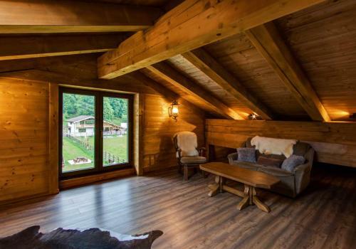 Lodge Avalanche Plaiul Foii