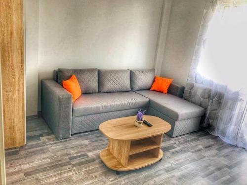 Apartament Cu 2 Camere, Spatios Si Confortabil.