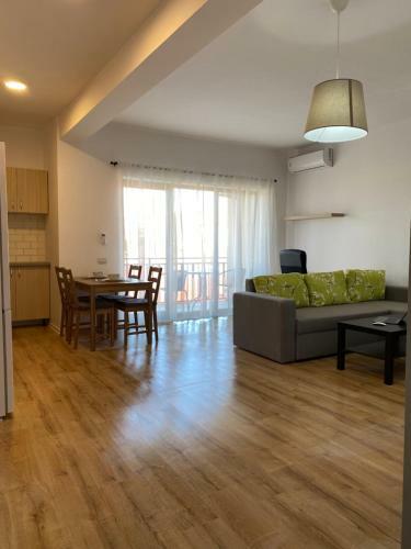 Glam Apartments Lipatti