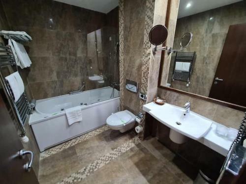 Fabulous Apartment - 110 Sqm Inside Alpin Resort