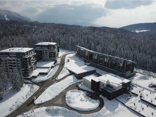 Fabulous Views Silver Mountain 3 Rooms Apartment