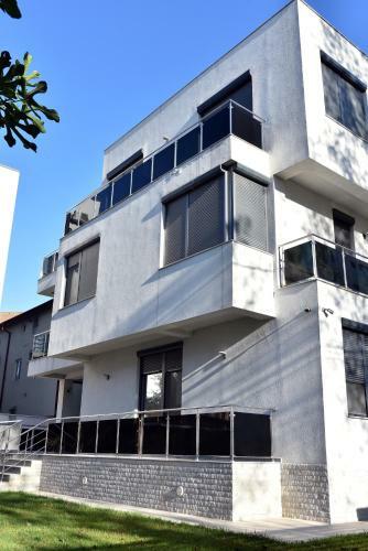 Hostal Vila Ozzy
