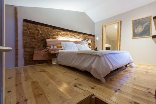 Bed & Breakfast Feel At Home Guest House