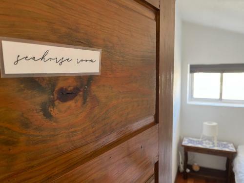 Hostal Coral Seaside Rooms