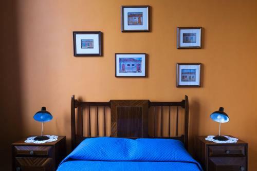 Hostal Vintage Balcony Guesthouse