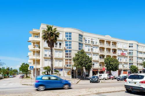 Beautiful Modern Apartment In Olh�o, Algarve