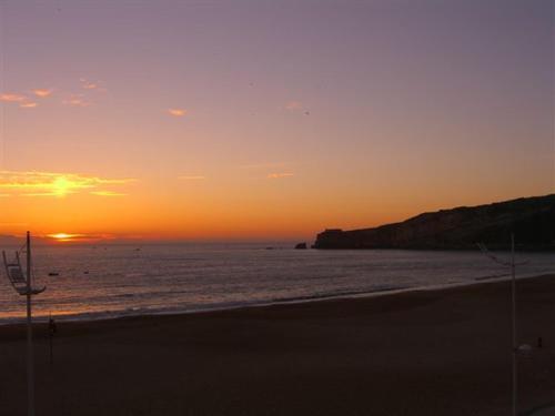 Nazare Apartamento Em Frente Ao Mar