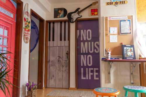 Hostal Paz & Amor Guest House - Peace & Love