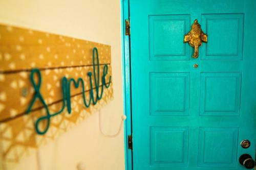 Hostal Paz & Amor Guest House - Peace & Love