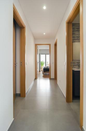 North Breeze - 2 Bedroom Apartment With Rooftop Pool