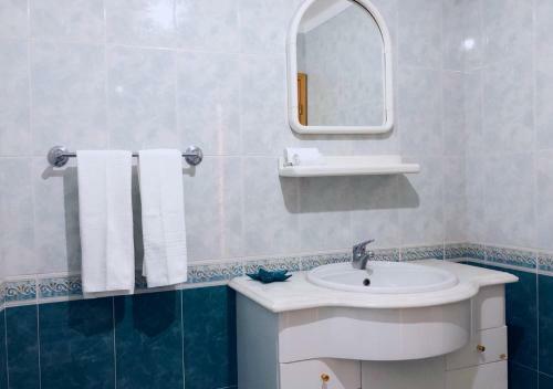 Apartamento A 1 Min Da Praia Com Cozinha E Estacionamento Privado