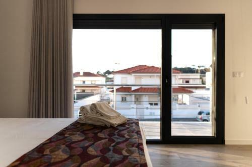 Villa Moderna V4 Nazar� C/ Piscina Privativa