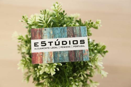 Apartamento Es7�dios