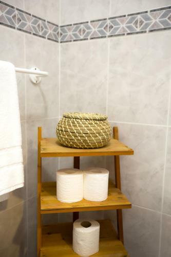 Waters House - Feel At Home Ir Our Sea