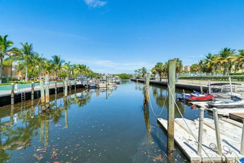 A Slice Of Heaven At Mariner Village