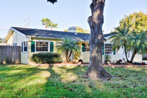 Escape To Honeymoon Island