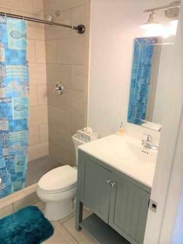 Beautiful Bright & Sparkling 2bed 1bath Beach Retreat - Unit 212