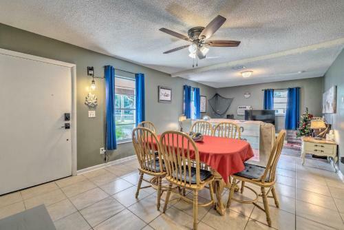 Crystal River Retreat With Hot Tub And Gazebo!