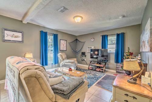 Crystal River Retreat With Hot Tub And Gazebo!
