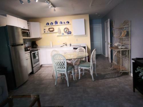 Apartamento The Three Sisters - The Pelican 2br Apt.