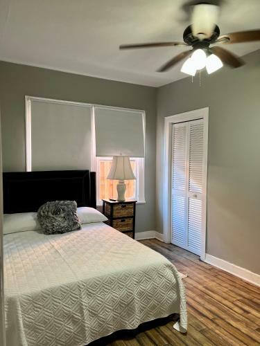 Dania's Cottage At Dania Beach