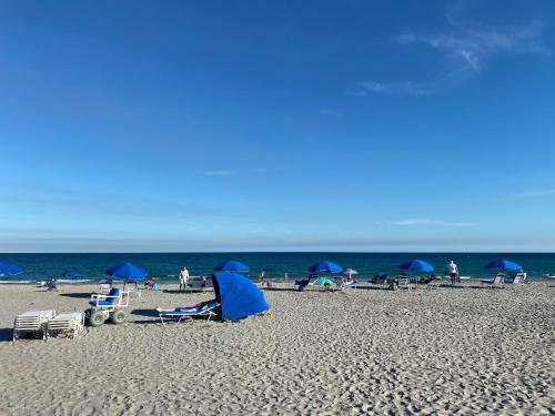 Your Beach Home In Sunny Delray, Near Atlantic Ave
