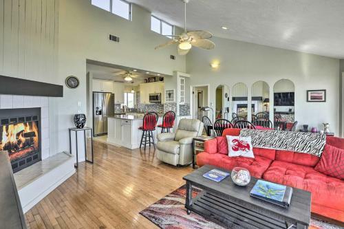 Sunny Home With Decks And Views, Steps To Beach!