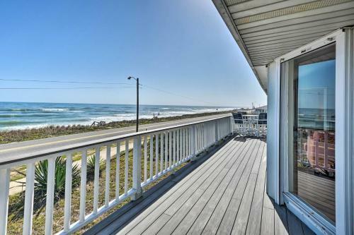 Sunny Home With Decks And Views, Steps To Beach!