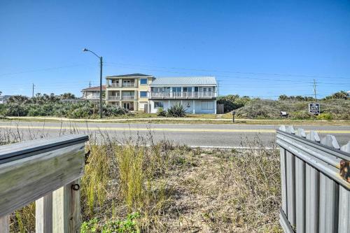Sunny Home With Decks And Views, Steps To Beach!