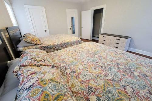 Iconic Gainesville Home - Sleeps 12 - 4 Br- Tom Petty's Old House