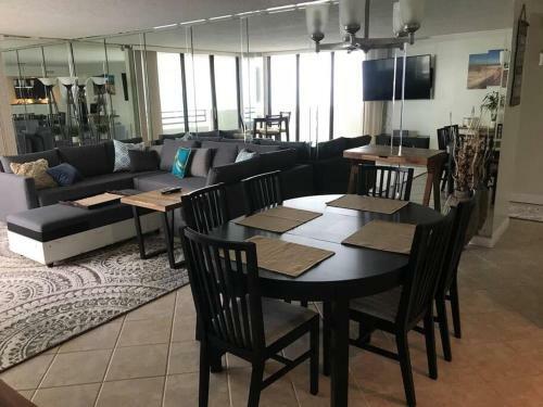 Apartamento Direct Ocean Front Condo With Magnificent Sunrises