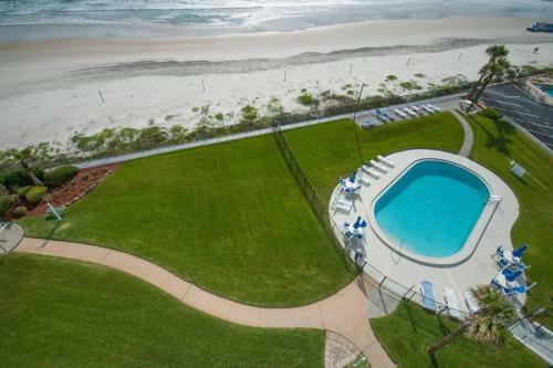 Apartamento Direct Ocean Front Condo With Magnificent Sunrises