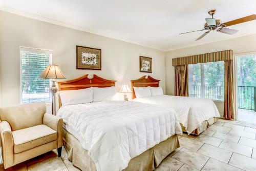 Tennis Villas III