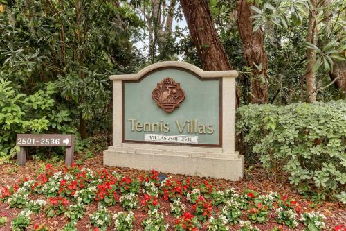 Tennis Villas III