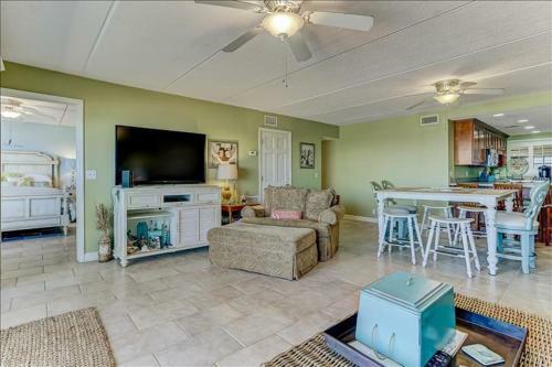 Apartamento Amelia By The Sea Condo