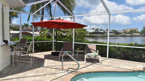 Villa Rosegarden - With A Perfect Water View