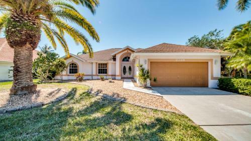 Lakeside At Cat Cay - Cape Coral - Roelens Vacations