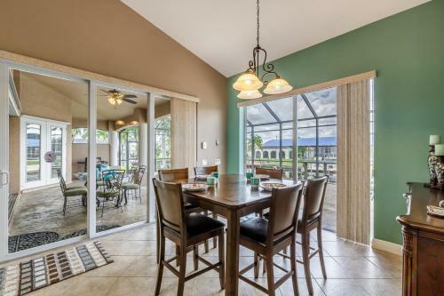 Villa Reel Serenity - Cape Coral - Roelens Vacations