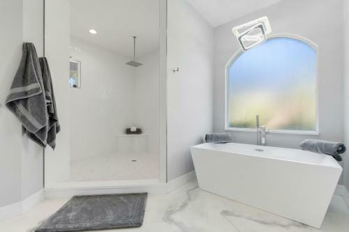 Villa Whispering Palms - Cape Coral - Roelens Vacations