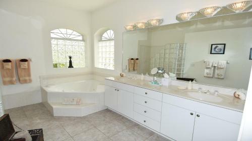 Villa Timeout - Enjoy The Pool And Relax