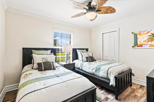 Direct Access Waterfront Villa With Heated Pool & Spa Edgewater Escape Roelens Vacations