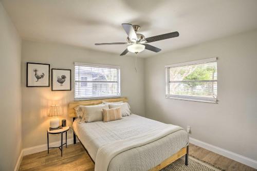 The Salty Flamingo Cape Coral Abode With Yard