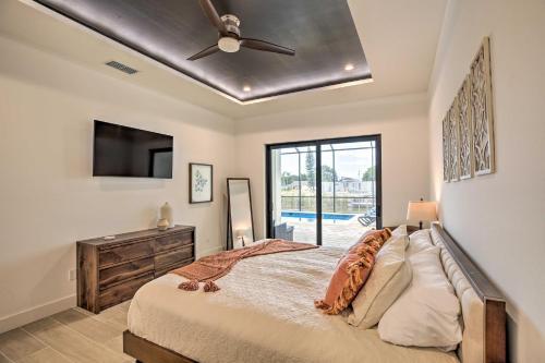 Canalfront Cape Coral Escape With Lanai And Pool!