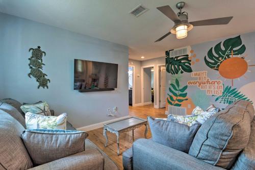 Gulf Breeze Home With Private Pool And Large Yard